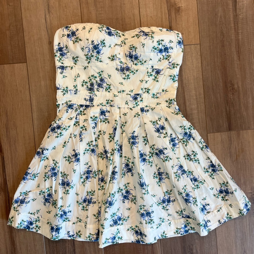 Jessica Simpson floral strapless (w/ optional adjustable straps)dress NWT size M
